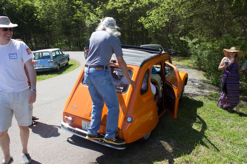 Jeff is hysterical. Not afraid to make the cars works haha.